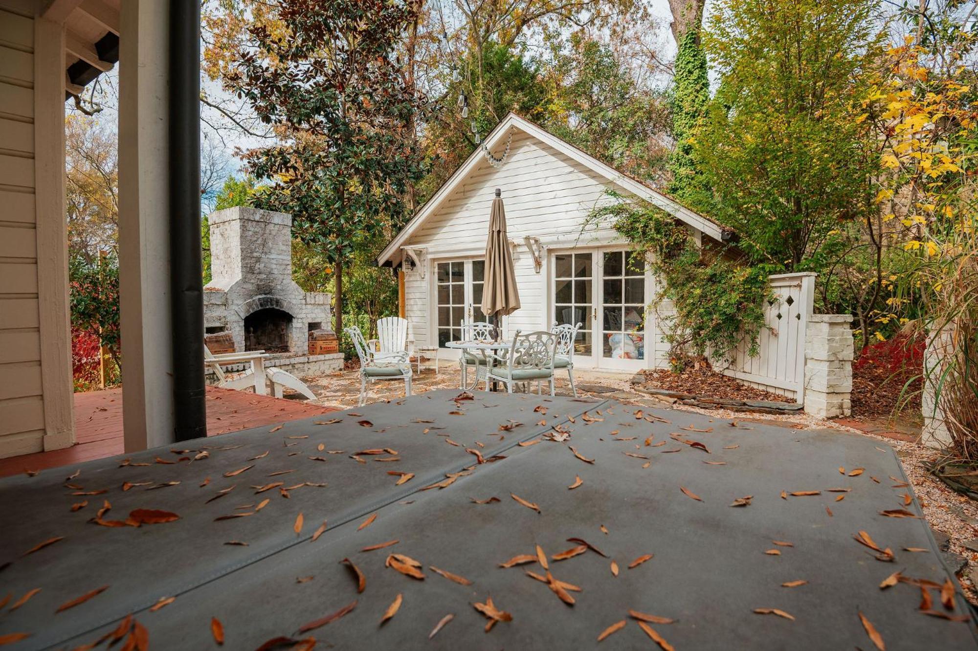 The Cinderella House Villa Greensboro Exterior photo